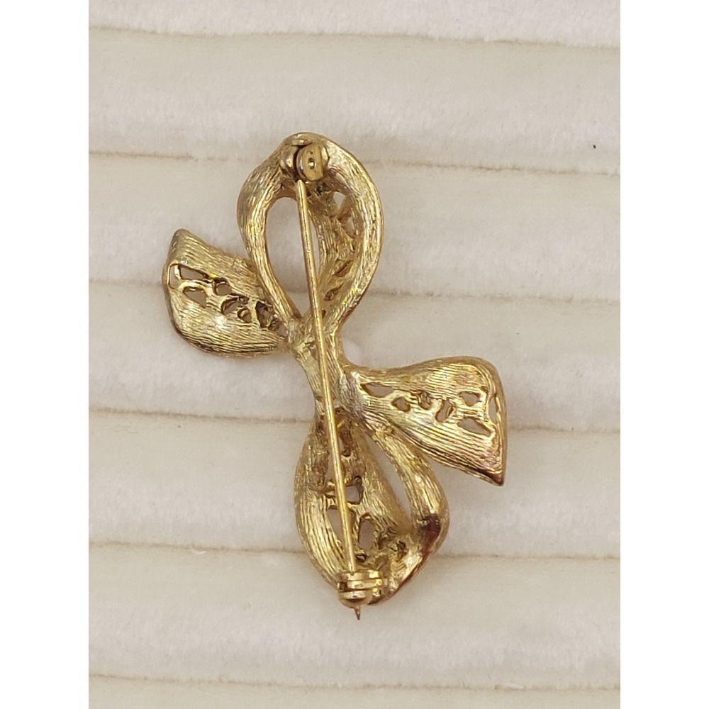 Vintage Gold Tone Ribbon Bow Brooch Faux Pearl Filigree Openwork Romantic MCM - Picture 6 of 10